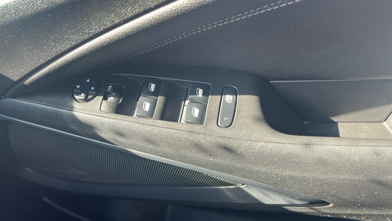 Vauxhall Crossland 1.2 Turbo [130] Elite Edition 5dr Auto Petrol Hatchback